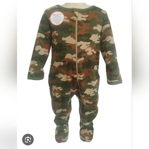 Wonder Nation Green and Brown Camouflage Kids Footie